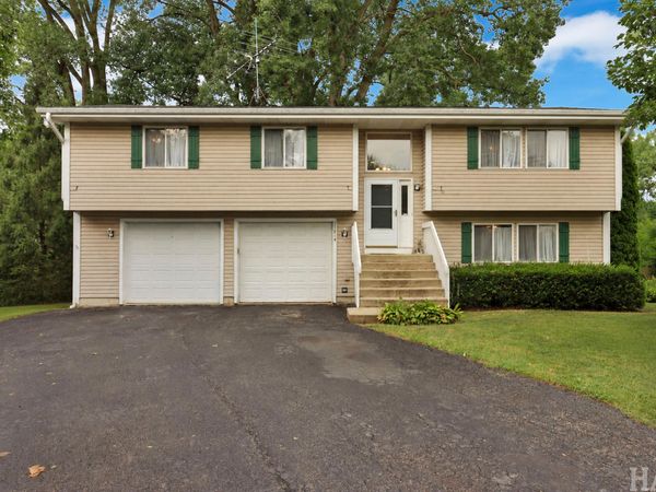 27214 113th St, Salem Lakes, WI 53179