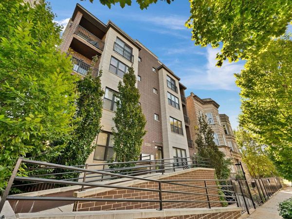 4237 S Calumet Avenue , Unit 2S, Chicago, IL 60653