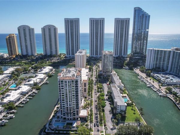 220 Kings Point Dr, Unit 211, Sunny Isles Beach, FL 33160