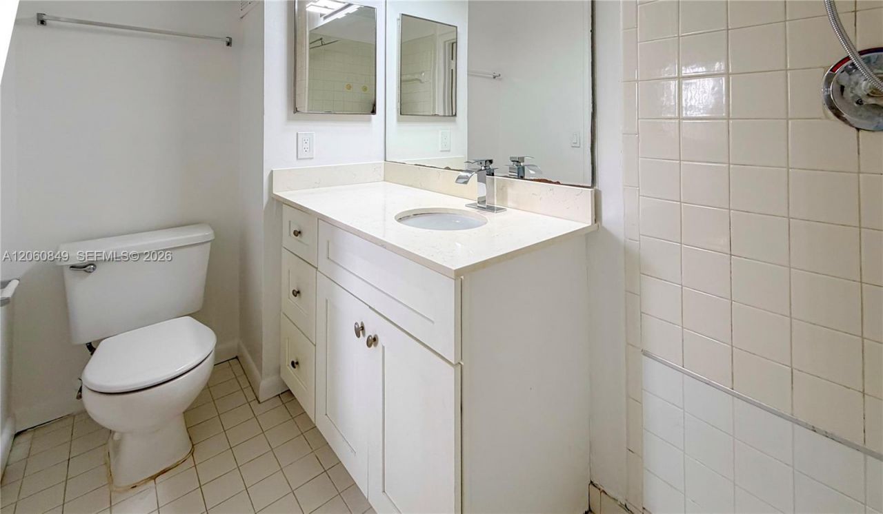 753 NW 103rd Ter, Unit 202, Pembroke Pines, FL 33026 Photo
