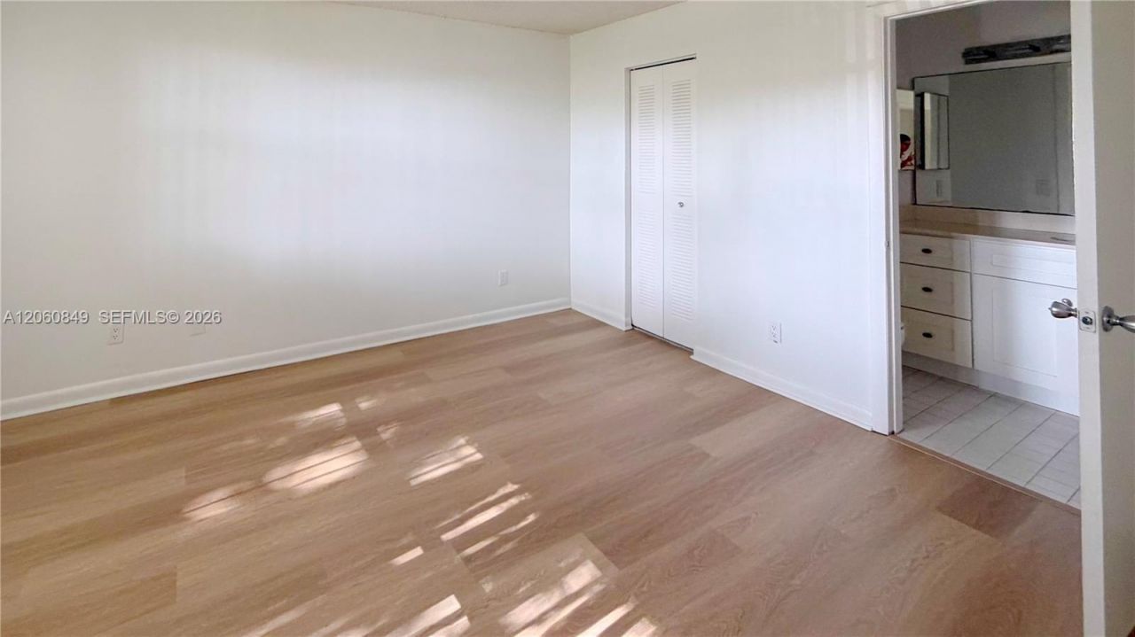 753 NW 103rd Ter, Unit 202, Pembroke Pines, FL 33026 Photo
