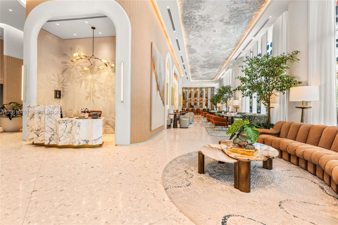 77 SE 5th Street, Unit 2205, Miami, FL 33131 Photo
