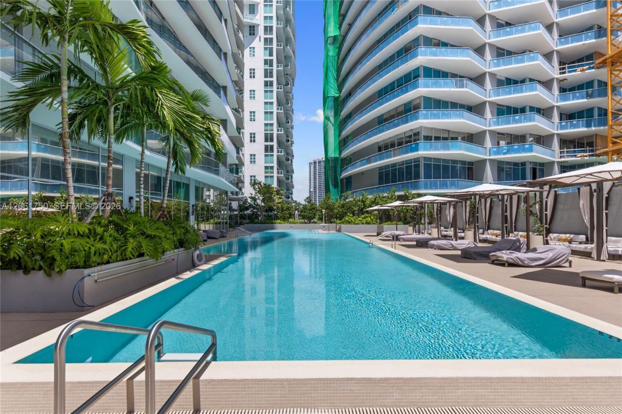 77 SE 5th Street , Unit 2205, Miami, FL 33131 Photo