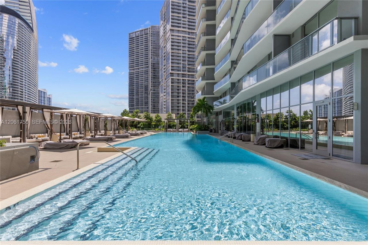 77 SE 5th Street , Unit 2205, Miami, FL 33131 Photo