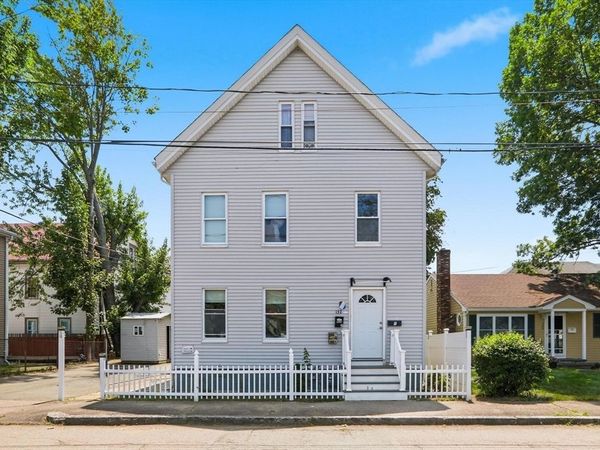 132 Huntington St, Brockton, MA 02301