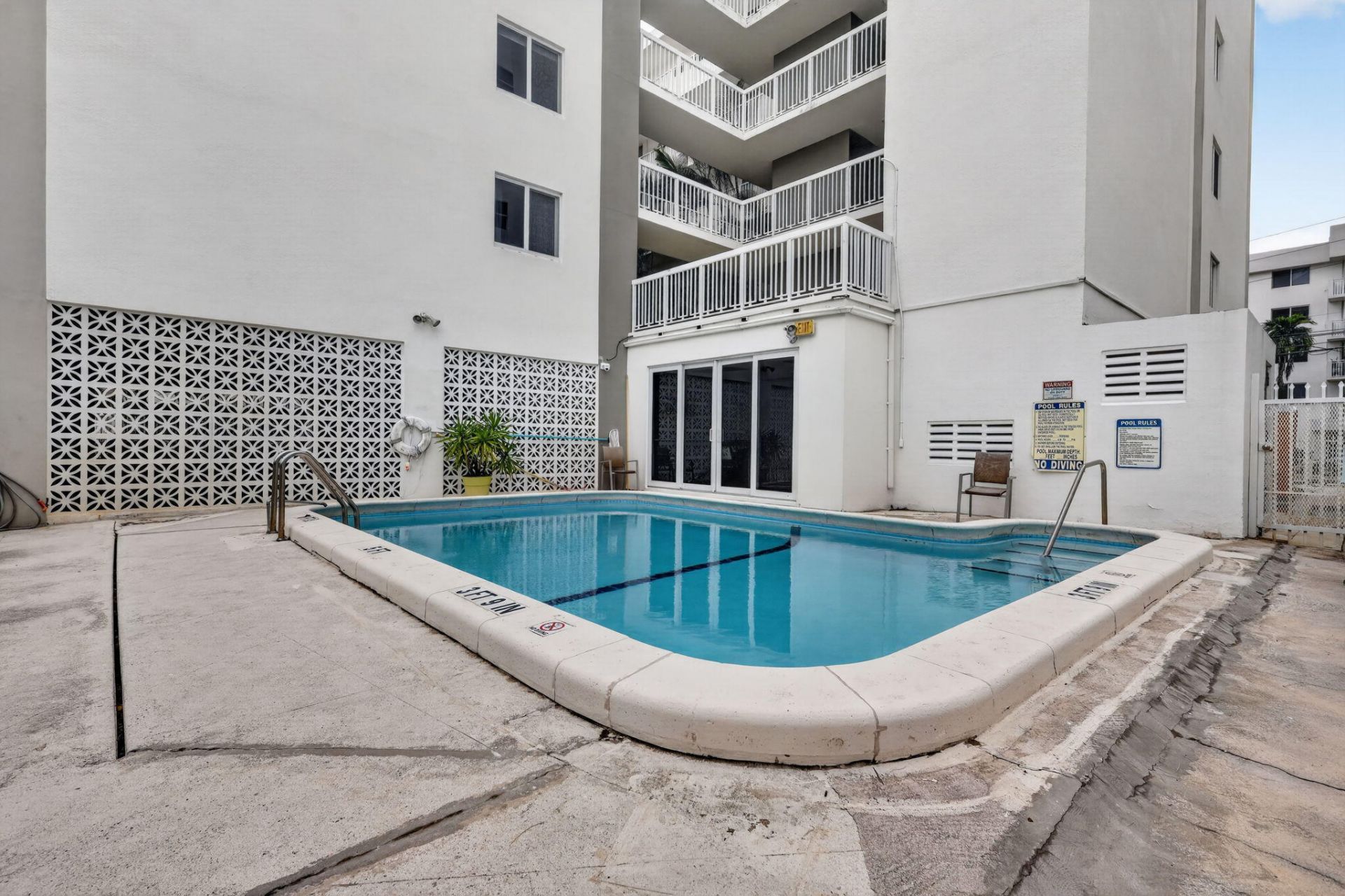 1670 Bay Road, Unit 3F, Miami Beach, FL 33139 Photo