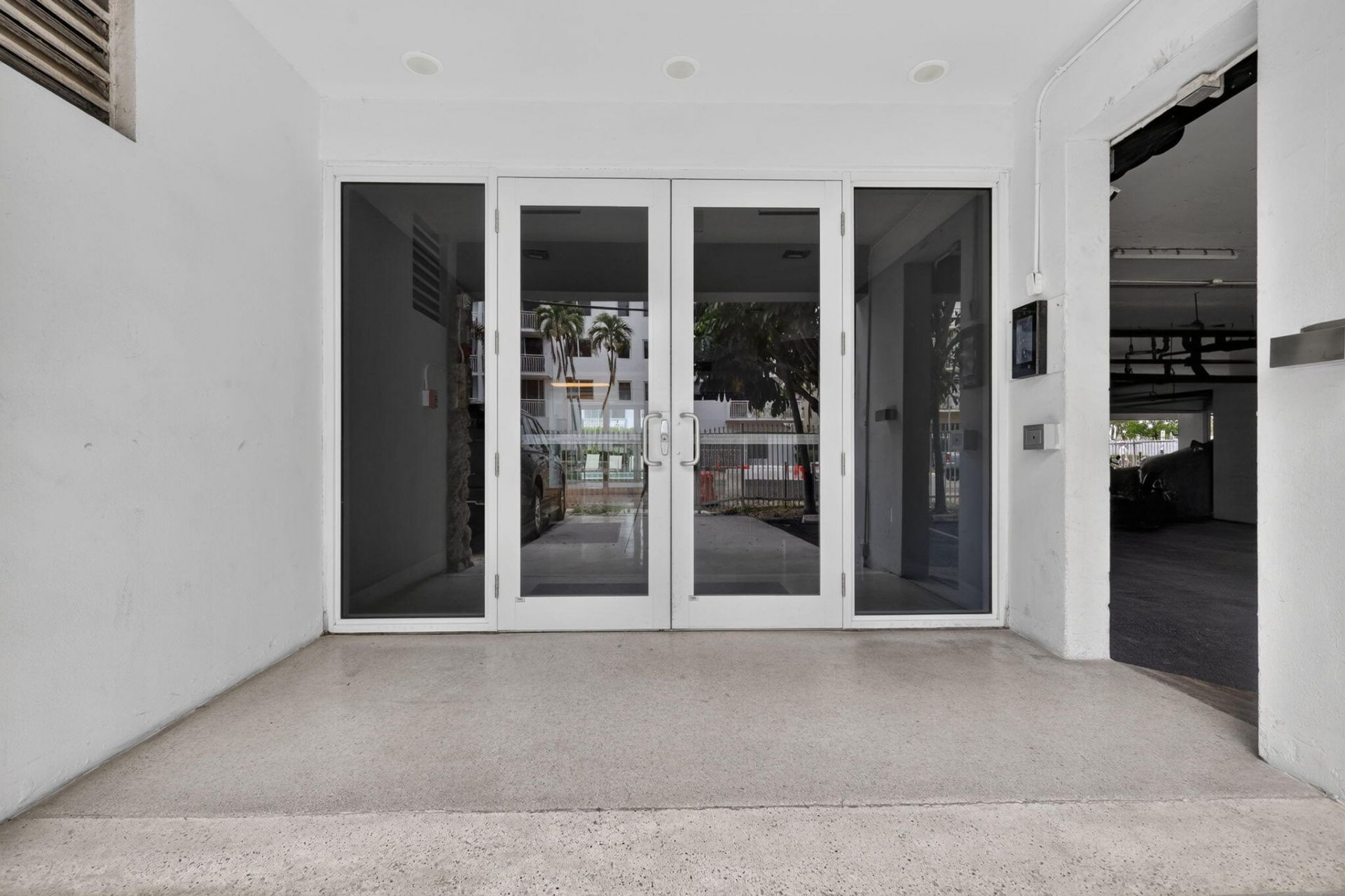 1670 Bay Road, Unit 3F, Miami Beach, FL 33139 Photo