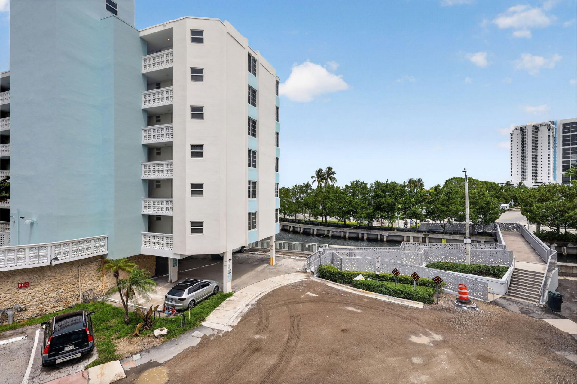 1670 Bay Road, Unit 3F, Miami Beach, FL 33139 Photo