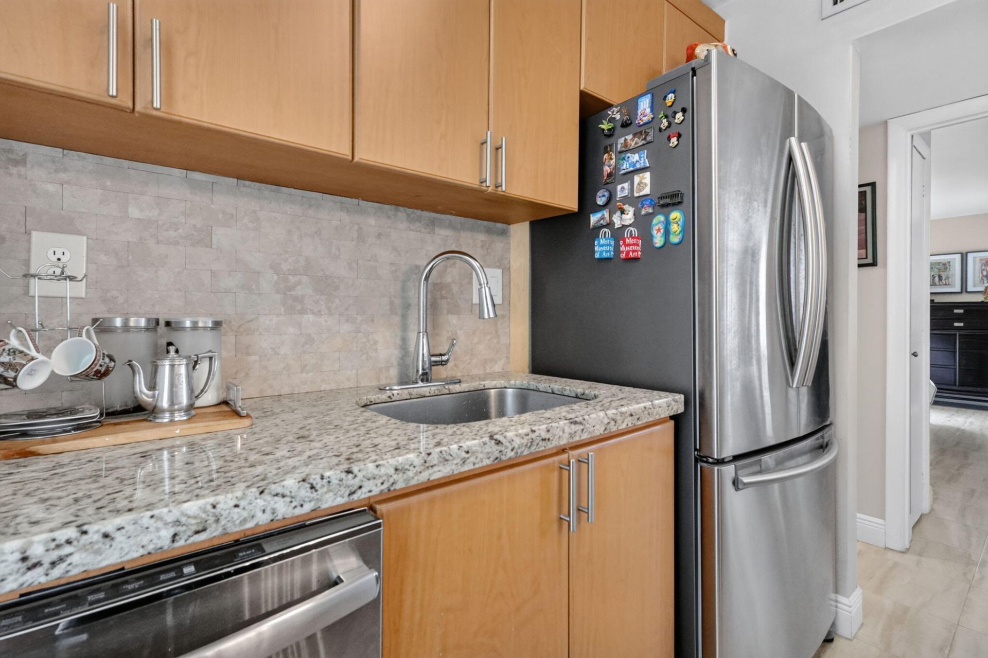 1670 Bay Road, Unit 3F, Miami Beach, FL 33139 Photo