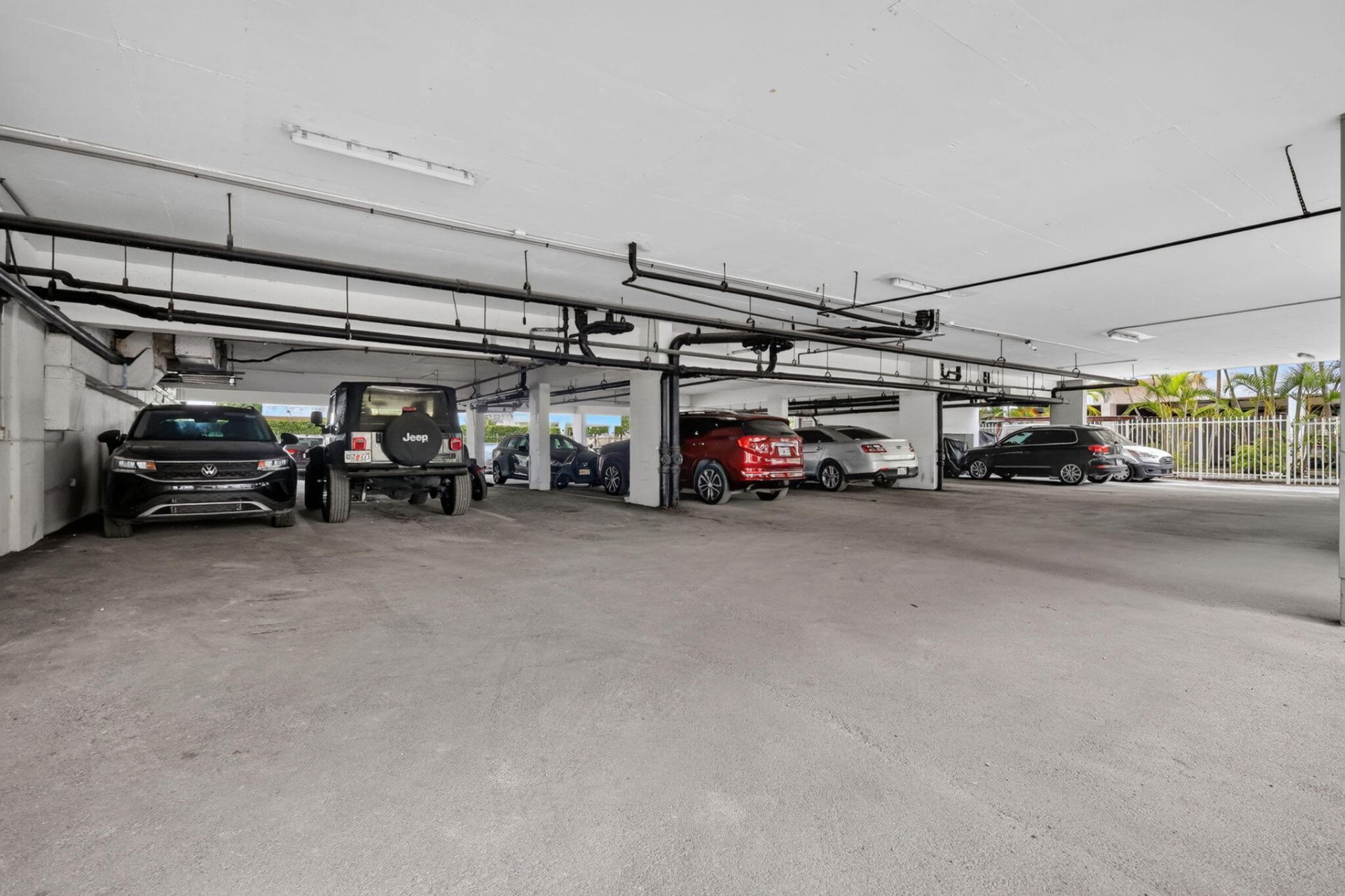 1670 Bay Road, Unit 3F, Miami Beach, FL 33139 Photo