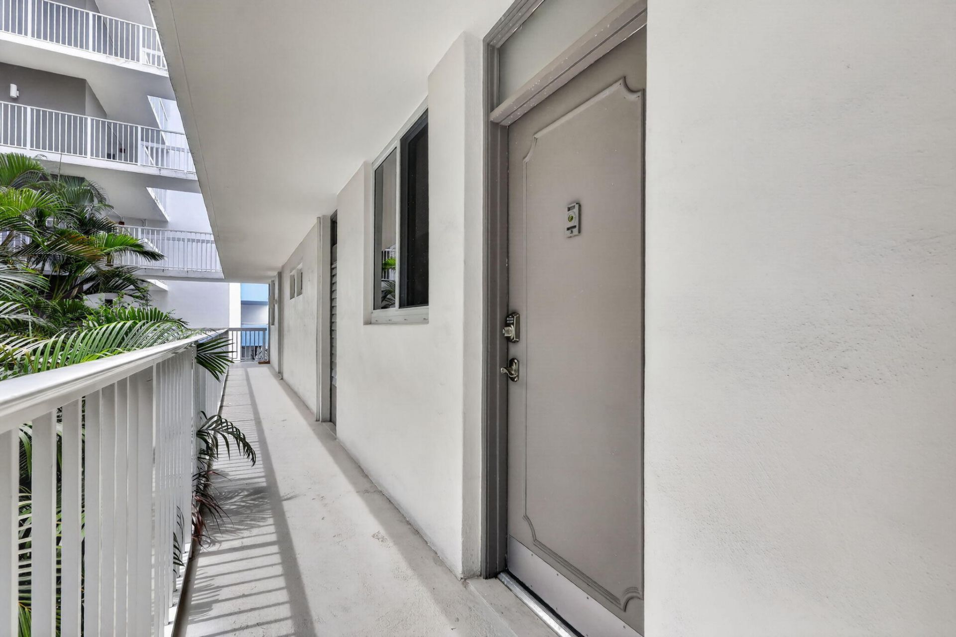 1670 Bay Road, Unit 3F, Miami Beach, FL 33139 Photo