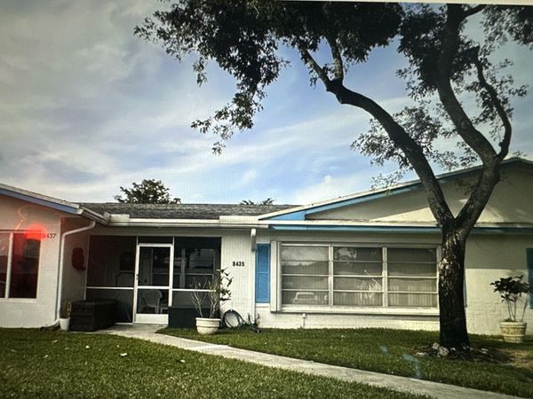8435 NW 10TH Street, Unit B50, Plantation, FL 33322