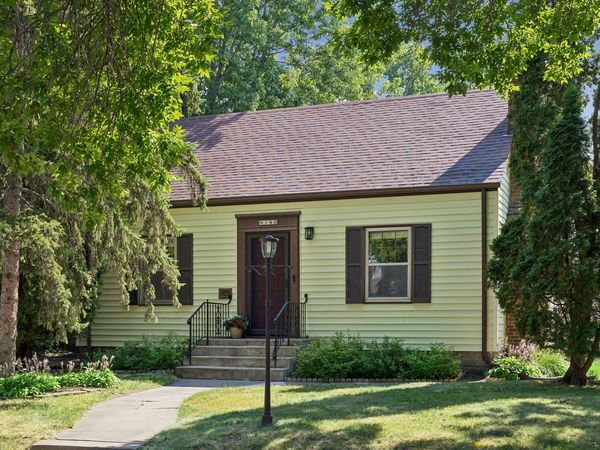 4140 Zenith Avenue N, Robbinsdale, MN 55422