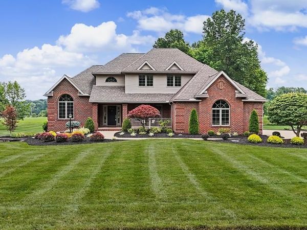 267 Camelot Lane, Ontario, OH 44903