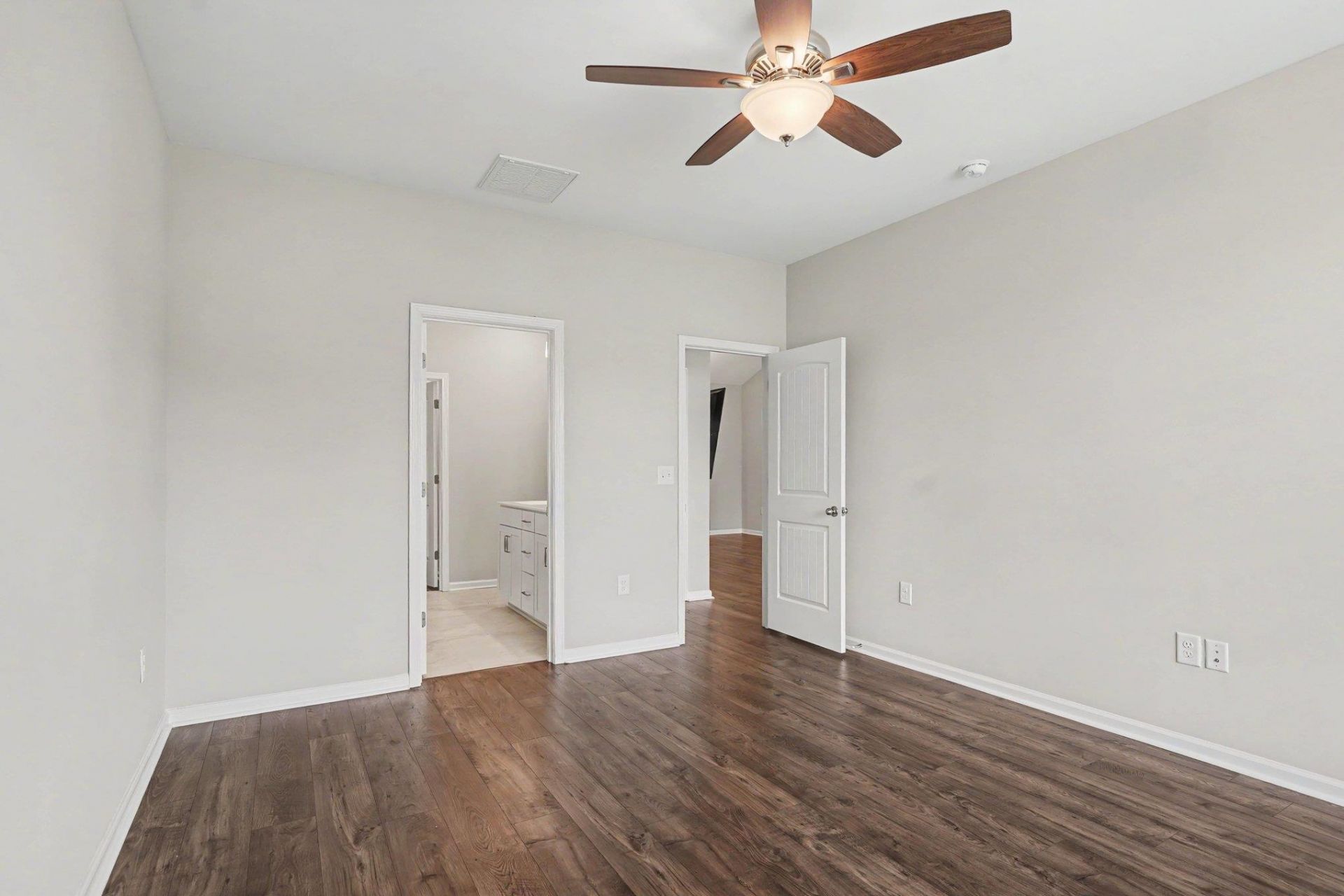 4032 Taranto Loop  Photo 18