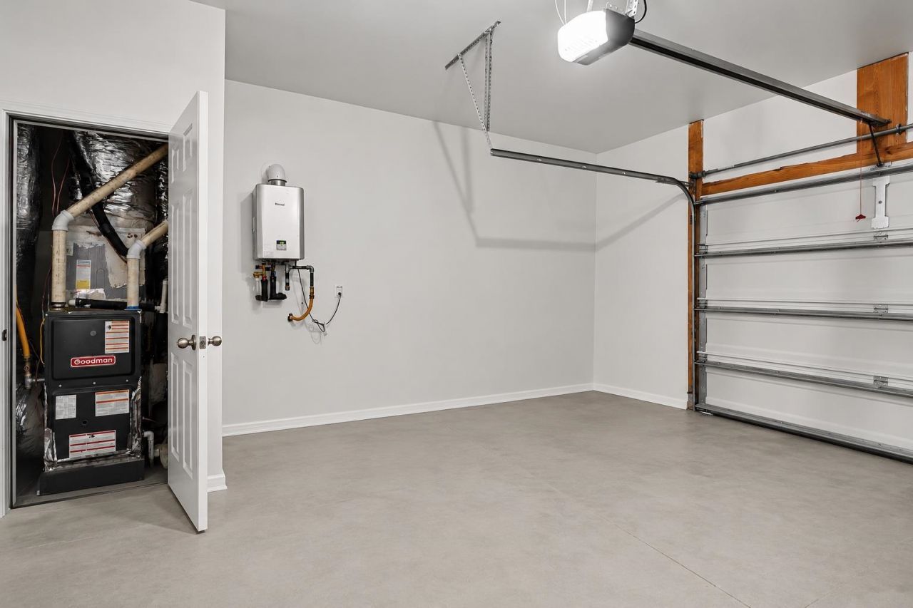 4032 Taranto Loop  Photo 29