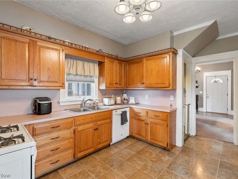 734 Tuscarawas Avenue NW, New Philadelphia, OH 44663 Photo 12