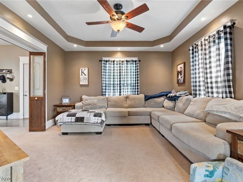 734 Tuscarawas Avenue NW, New Philadelphia, OH 44663 Photo 9