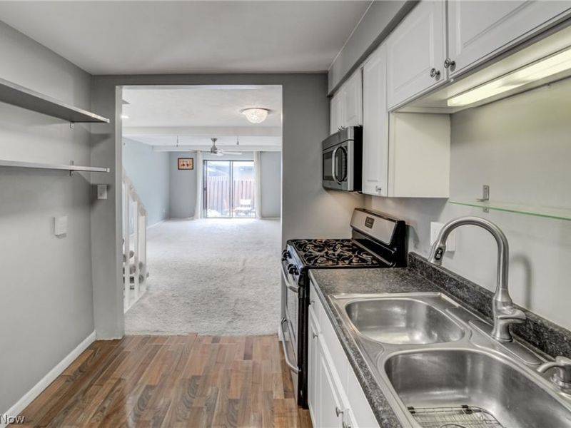 32754 Washington Court, Solon, OH 44139 Photo 14