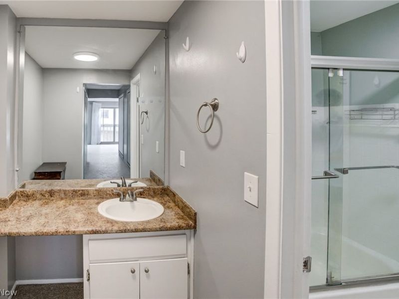 32754 Washington Court, Solon, OH 44139 Photo 17