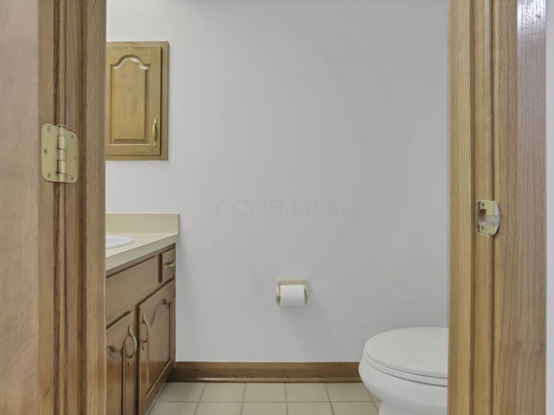 2252 Sedgwick Drive, Columbus, OH 43220 Photo 18