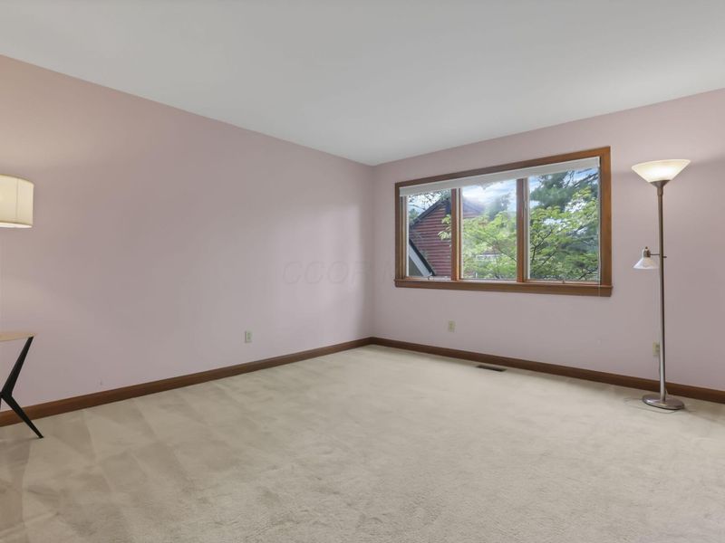 2252 Sedgwick Drive, Columbus, OH 43220 Photo 25