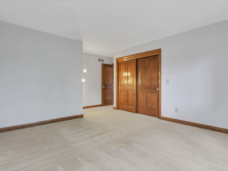 2252 Sedgwick Drive, Columbus, OH 43220 Photo 29