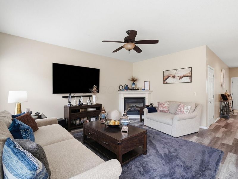 1256 Hall Lane, Unit 1403, Gahanna, OH 43230 Photo 6
