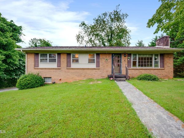 230 Russell Road, Blountville, TN 37617