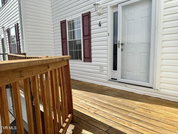 41 Tulip Grove Circle, Unit 4, Bristol, TN 37620