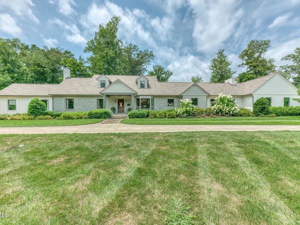 807 Woodland Avenue, Johnson City, TN 37601