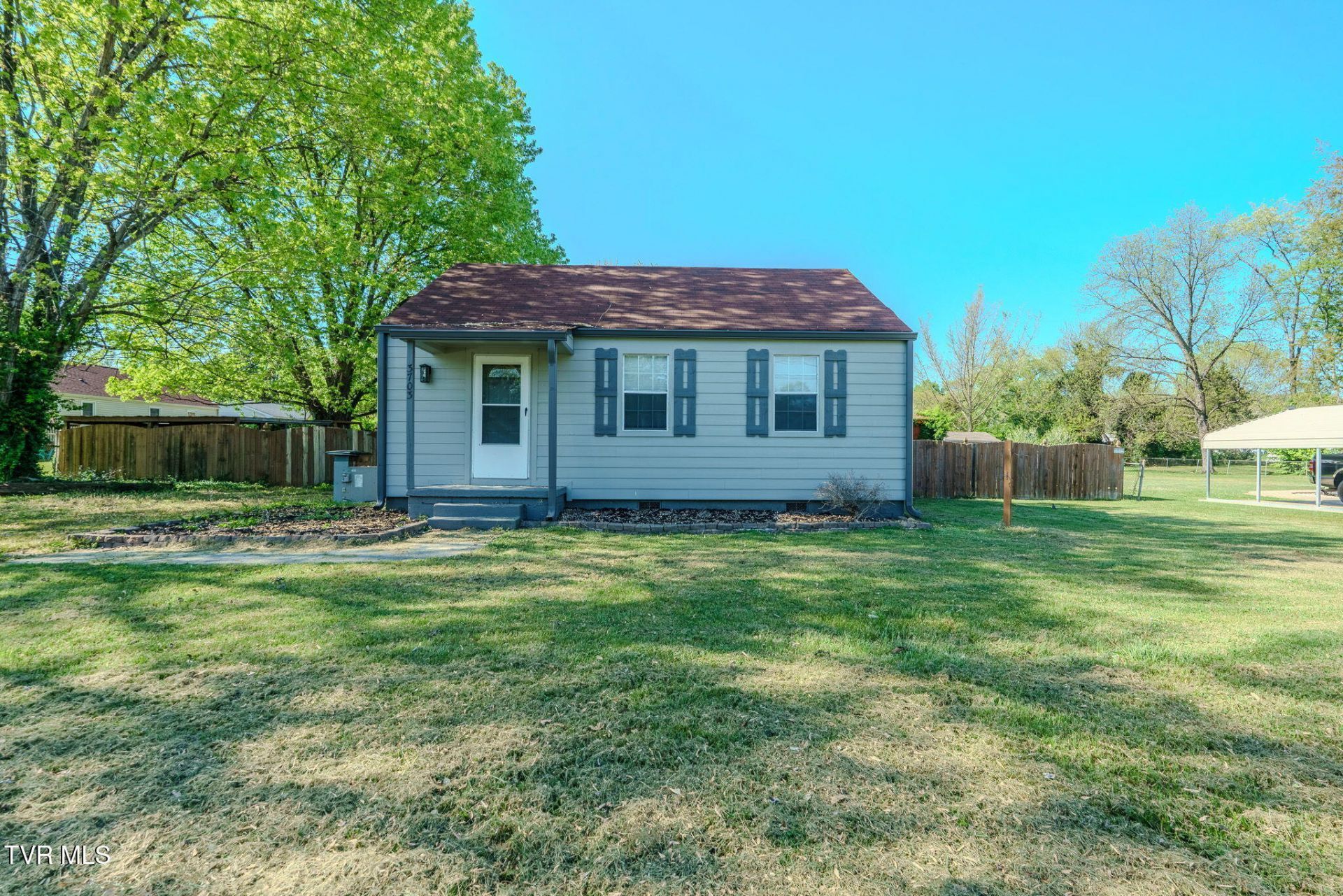 3703 Fairmont Boulevard, Knoxville, TN 37917 Main Photo