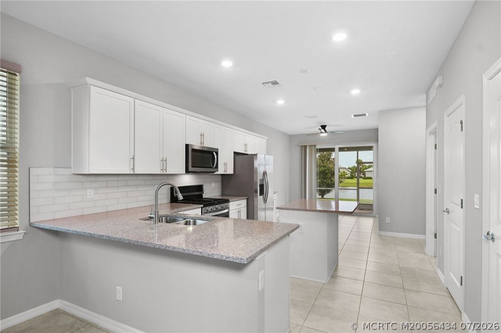 10214 SW Captiva Drive, Port Saint Lucie, FL 34987 Photo