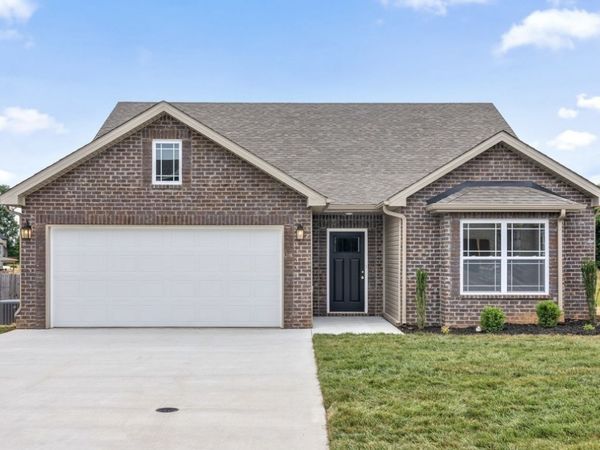 1360 Harmon Ln, Clarksville, TN 37042