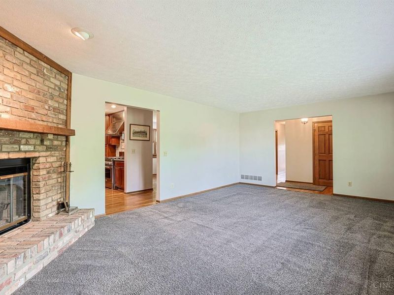6750 Devon Drive, Liberty Township, OH 45044 Photo 7