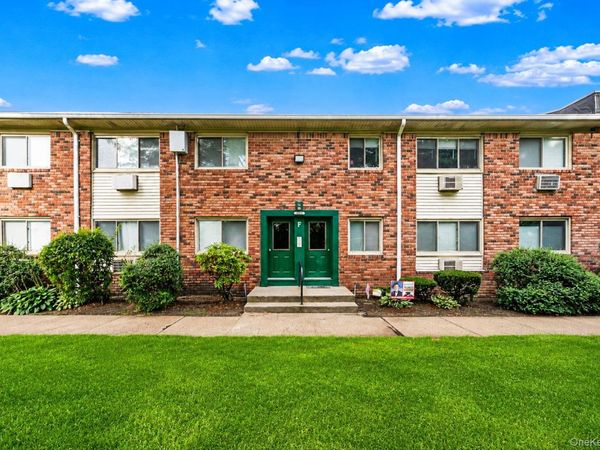 2449F Union Boulevard, Unit 9B, Islip, NY 11751