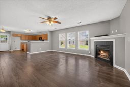 8552 Chloe Lane photo 4