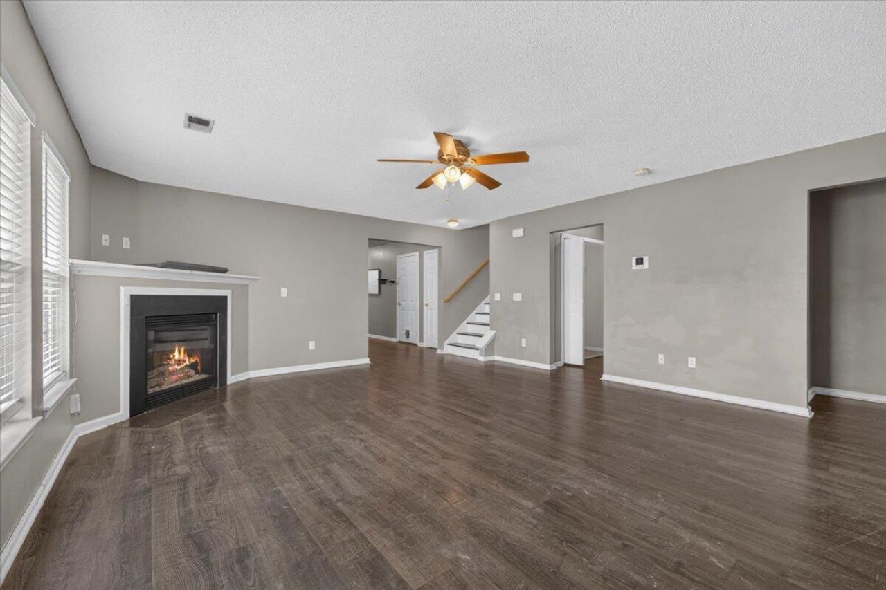 8552 Chloe Lane Photo 6
