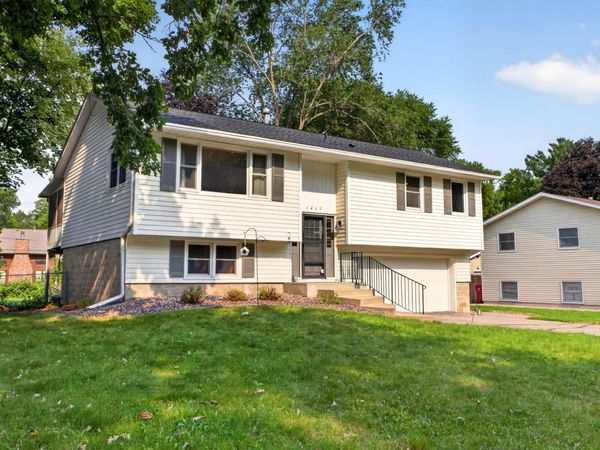 1469 6th Avenue SW, Rochester, MN 55902