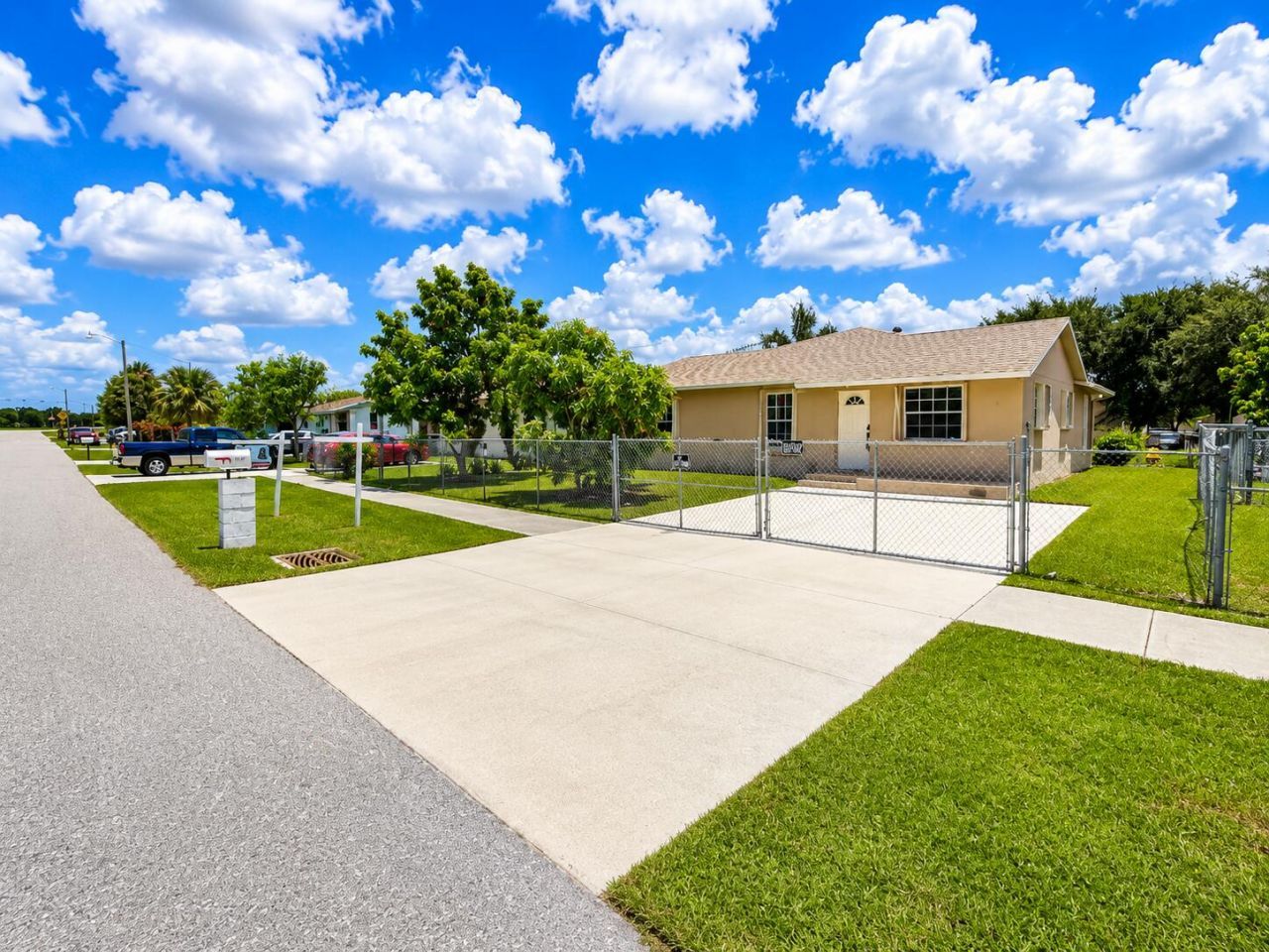 8874 Eldorado Drive, Pahokee, FL 33476 Photo