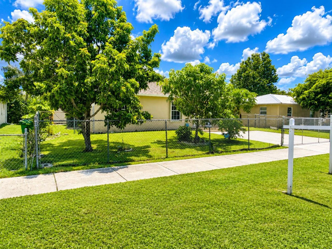 8874 Eldorado Drive, Pahokee, FL 33476 Photo