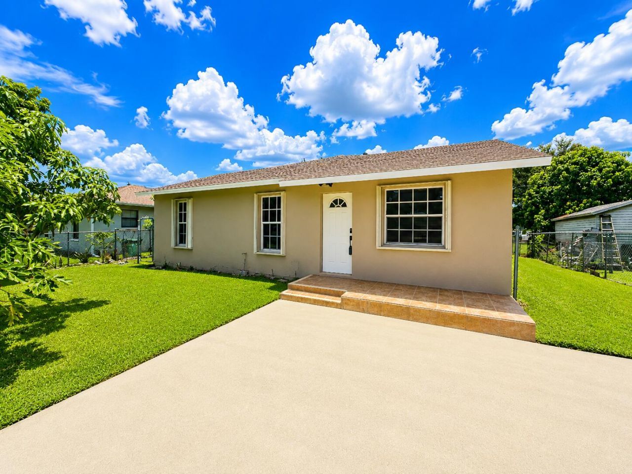 8874 Eldorado Drive, Pahokee, FL 33476 Photo