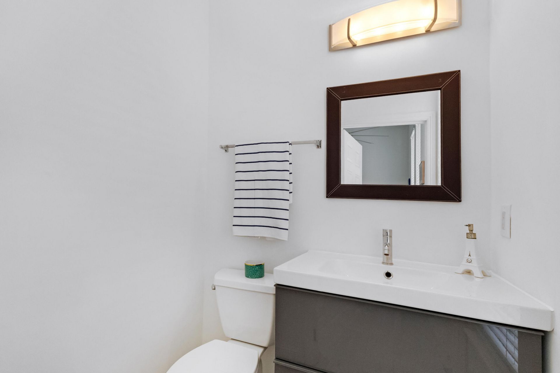 711 SE 16th Court, Fort Lauderdale, FL 33316 Photo