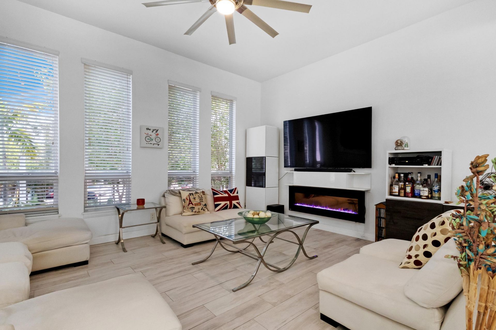 711 SE 16th Court, Fort Lauderdale, FL 33316 Photo