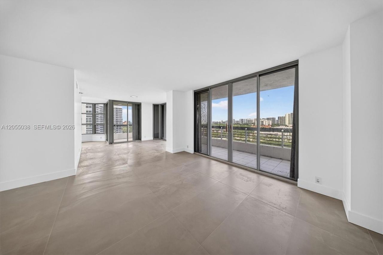 3530 Mystic Pointe Dr , Unit 1606, Aventura, FL 33180 Photo