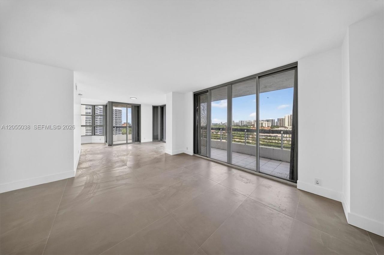 3530 Mystic Pointe Dr , Unit 1606, Aventura, FL 33180 Photo