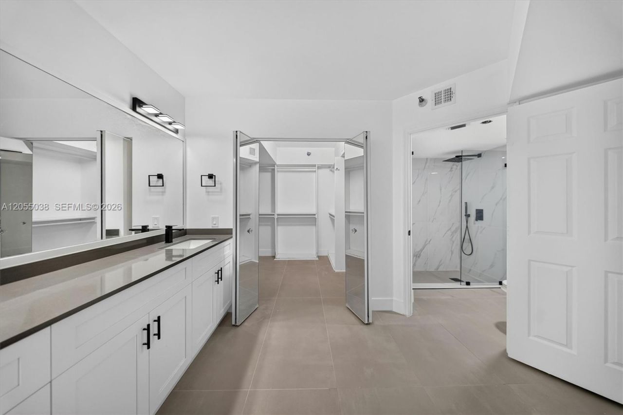 3530 Mystic Pointe Dr , Unit 1606, Aventura, FL 33180 Photo