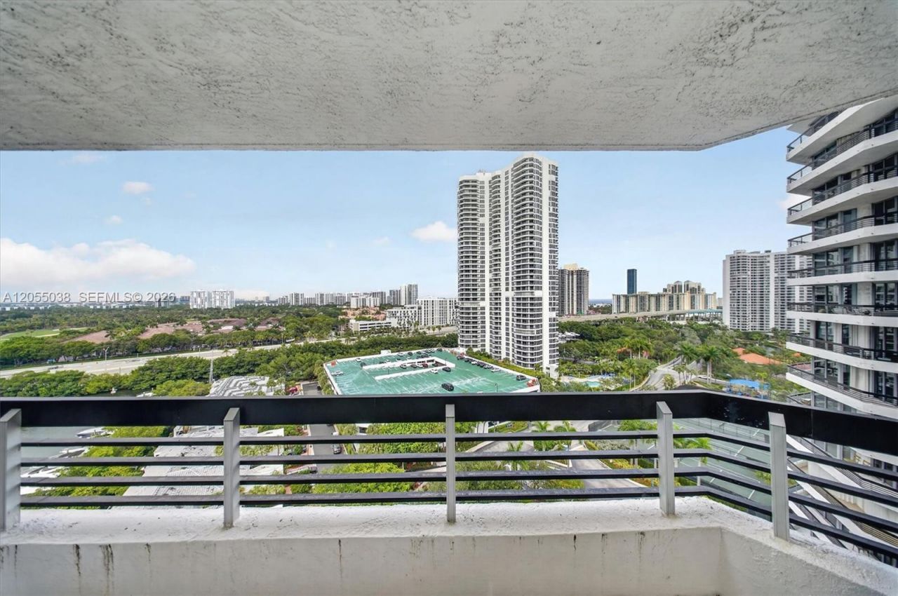 3530 Mystic Pointe Dr , Unit 1606, Aventura, FL 33180 Photo