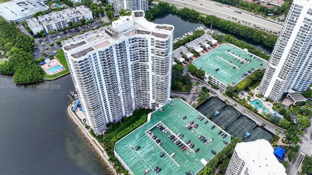 3530 Mystic Pointe Dr , Unit 1606, Aventura, FL 33180 Photo