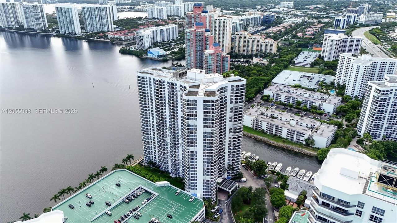 3530 Mystic Pointe Dr , Unit 1606, Aventura, FL 33180 Photo